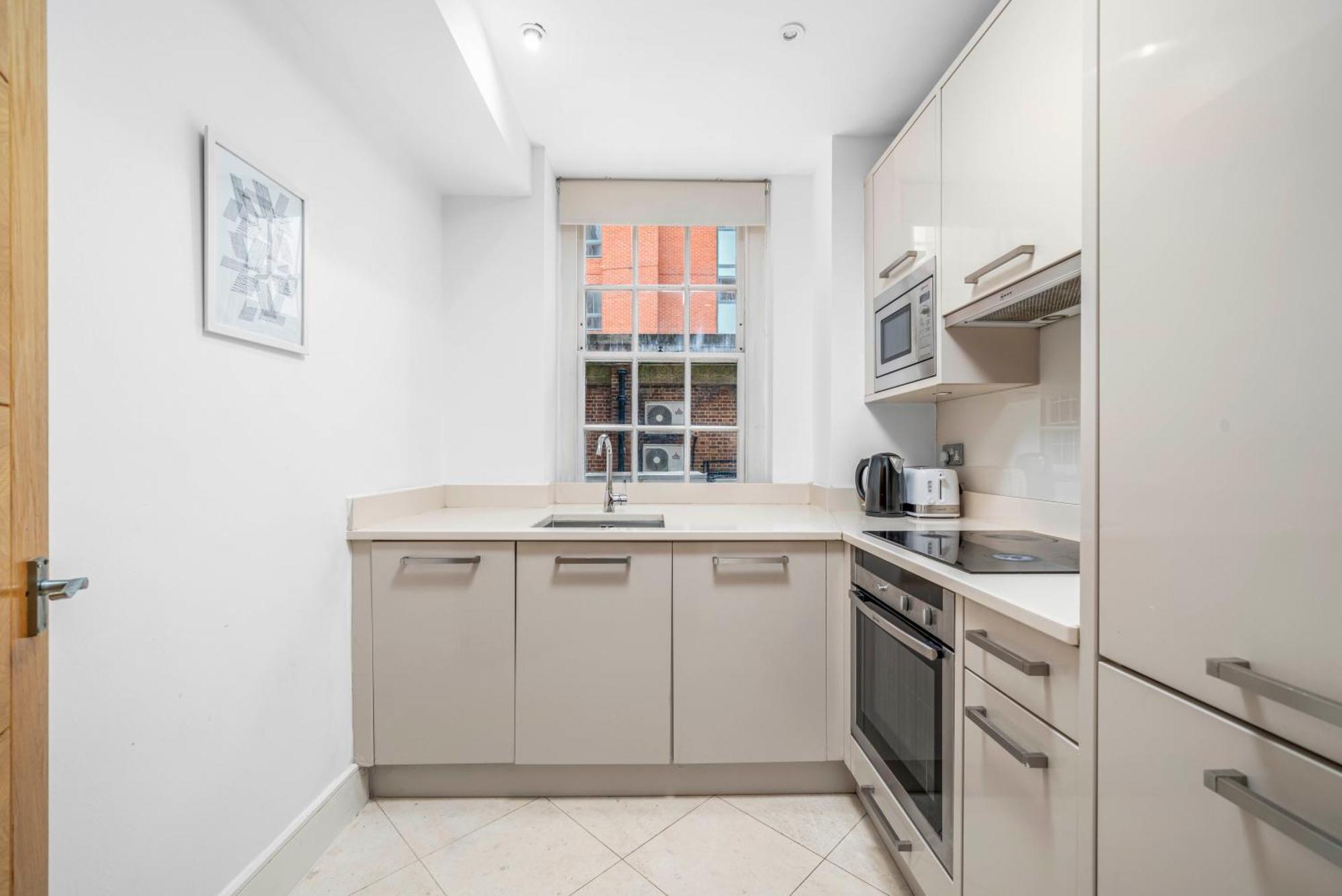 Modern 1 Bedroom Flat