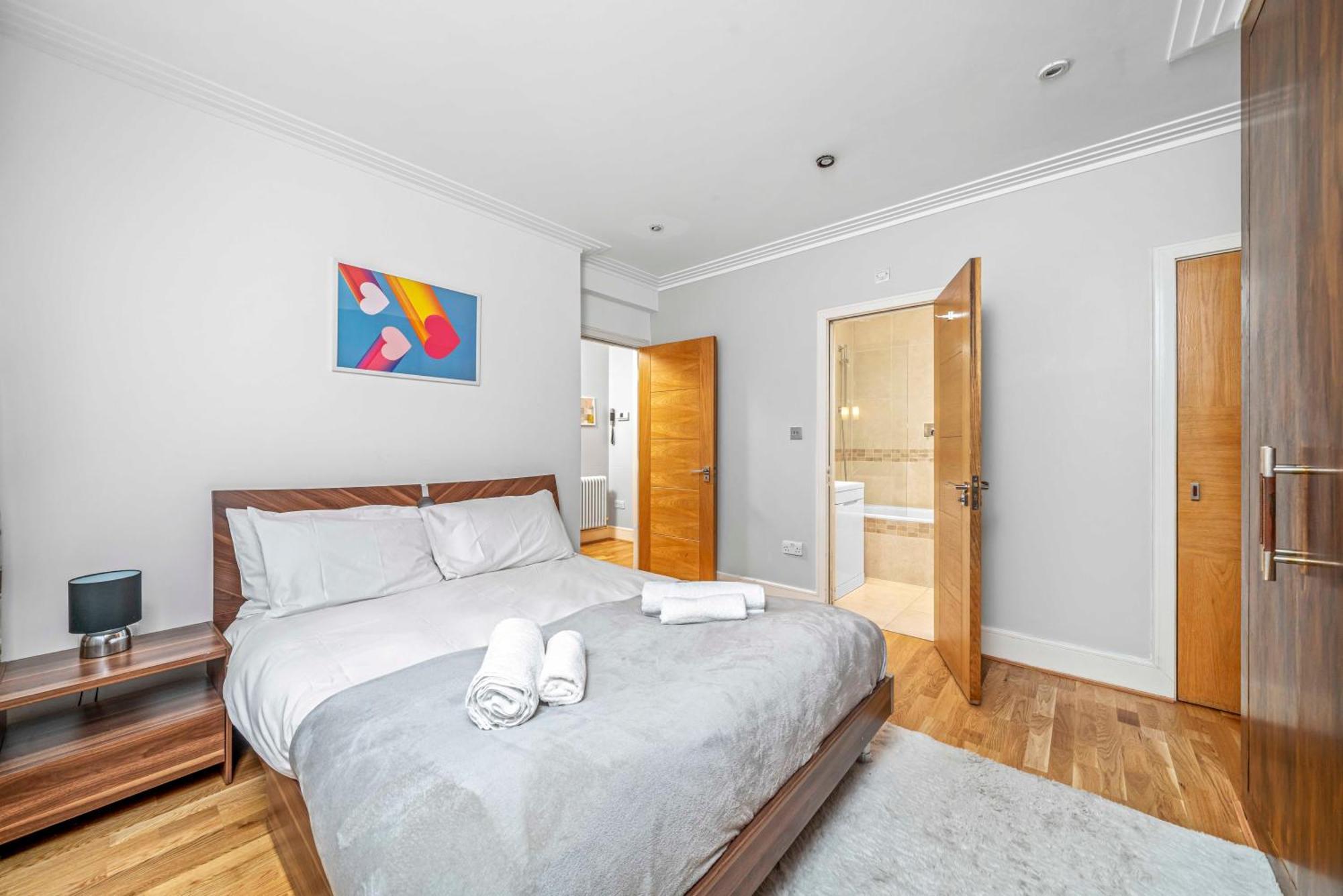 Modern 1 Bedroom Flat Appartamento *